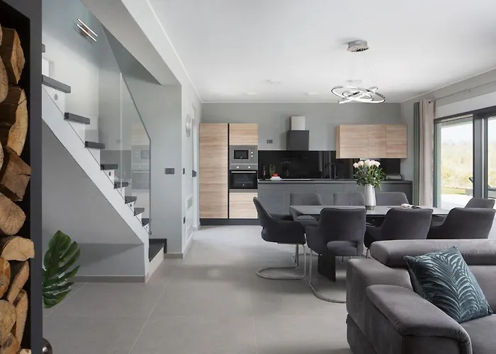 Infinity 度假居 *